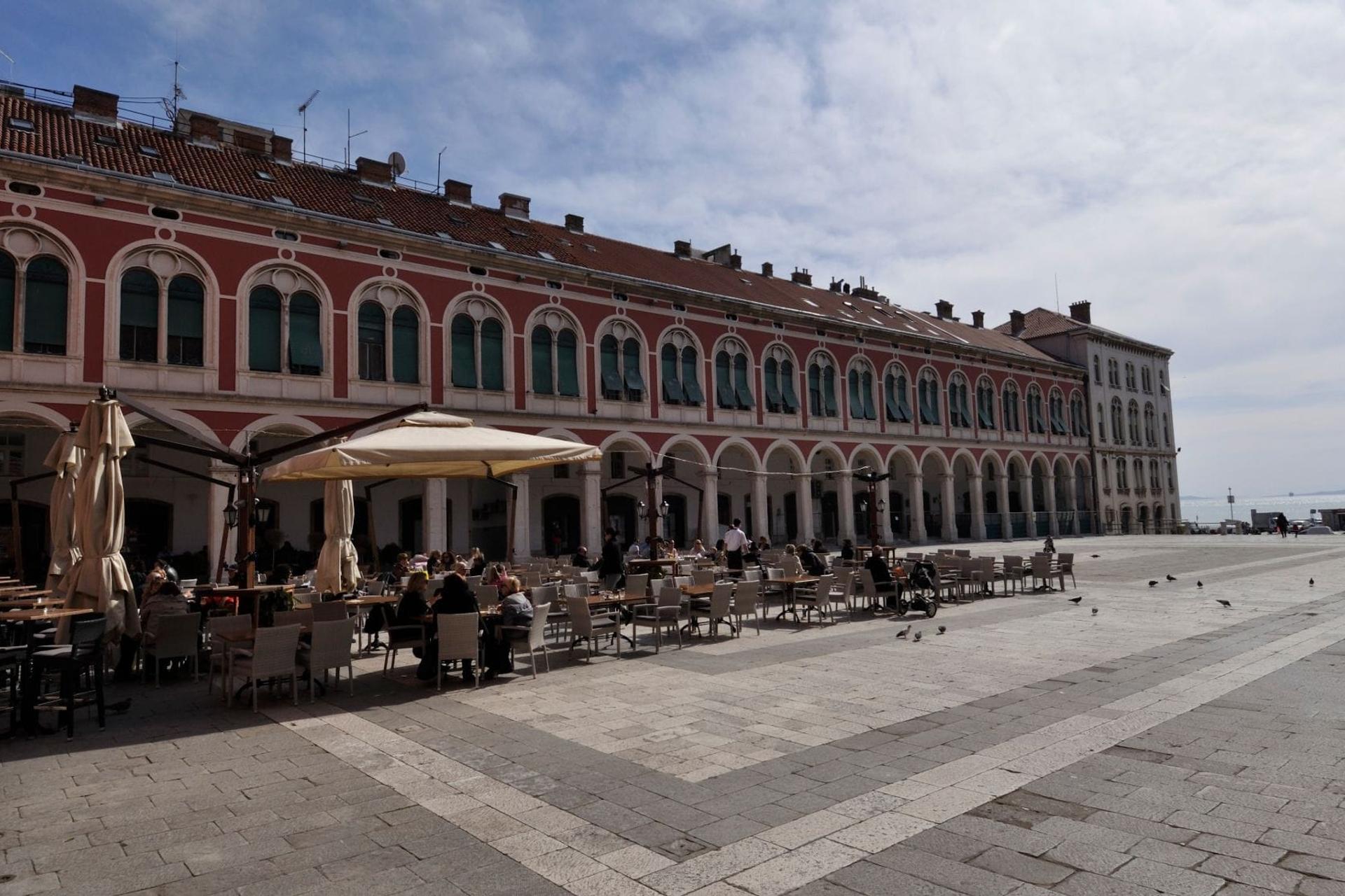 Hand-Picked Accommodation: Comfort Along the Way