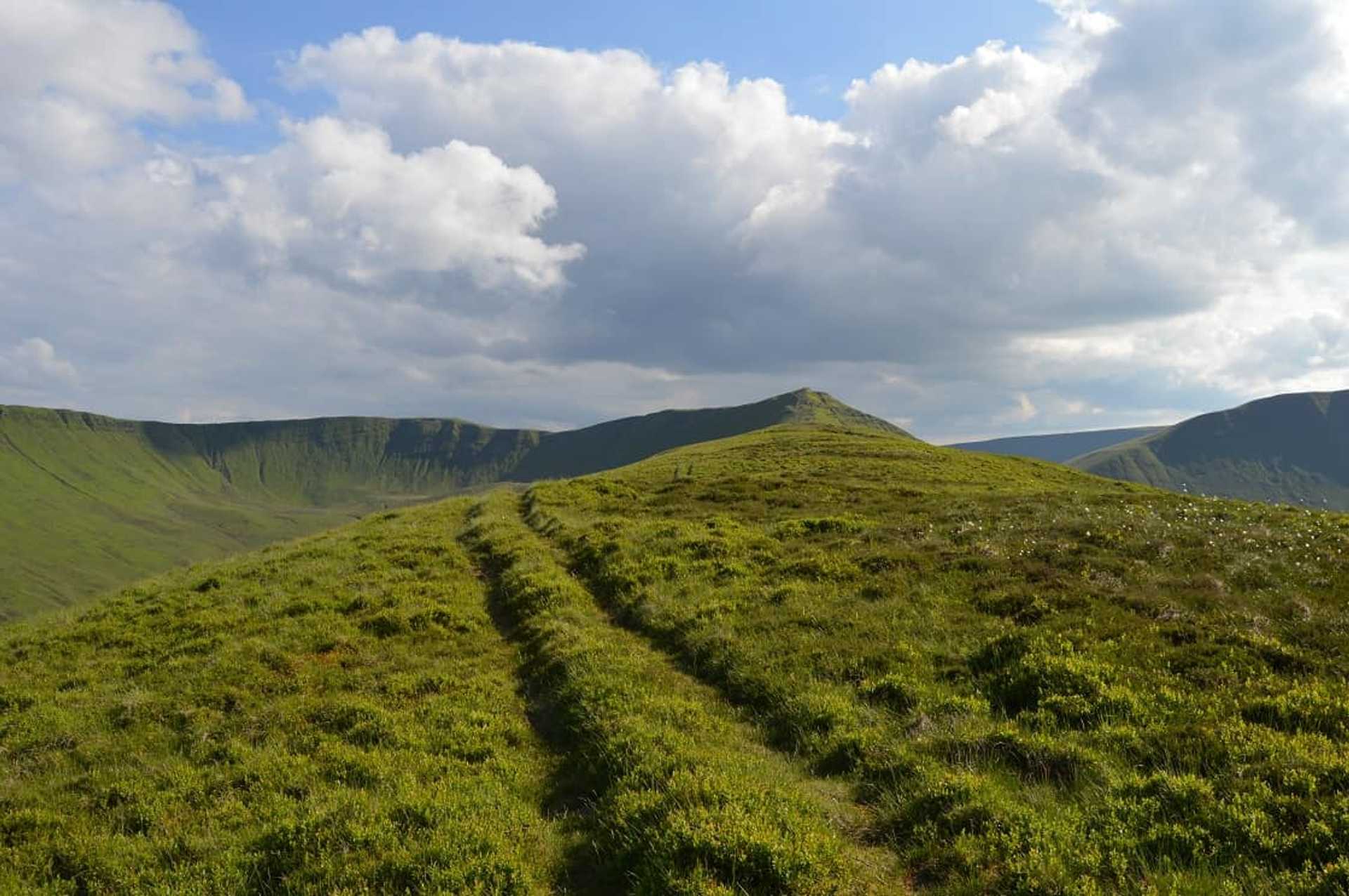 Fan-y-Big ascent