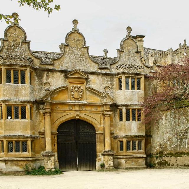 Stanway House on the Cotswolds round walking holiday
