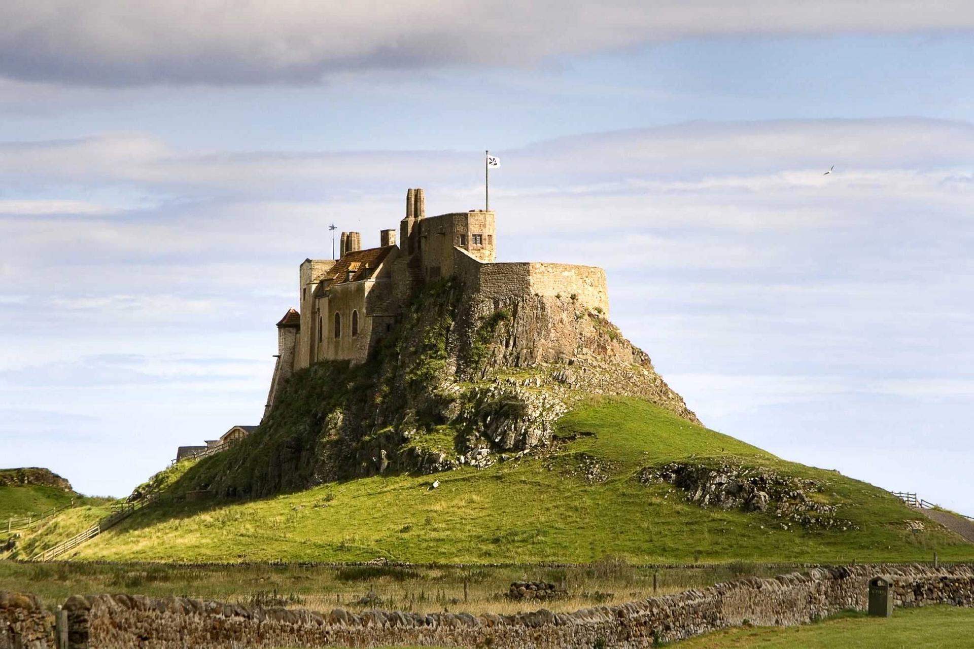 Lindisfarne-St-Cuthberts-Way