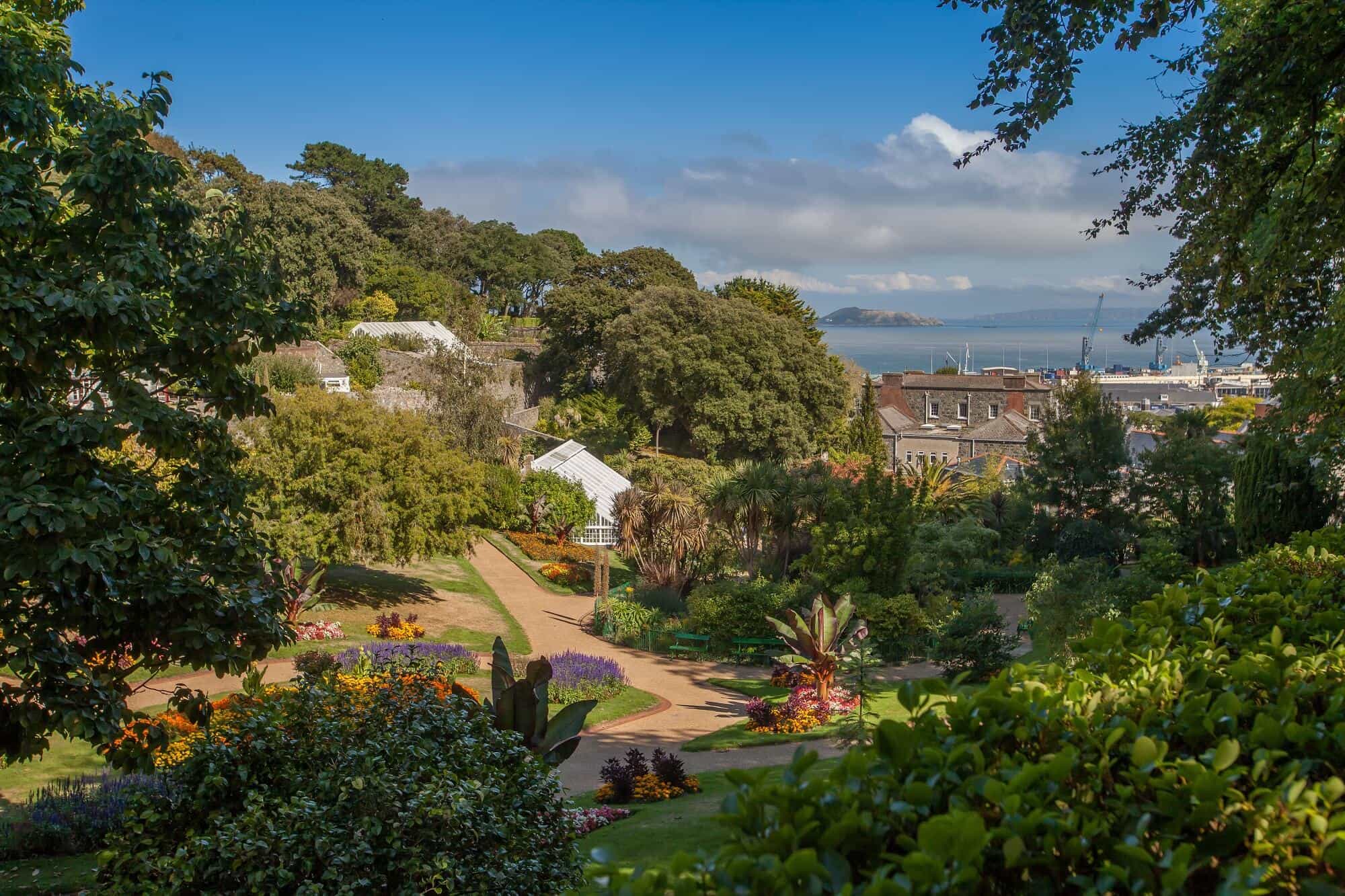 Walking hlidays on Guernsey