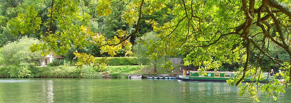 Thames Path Walking Holiday