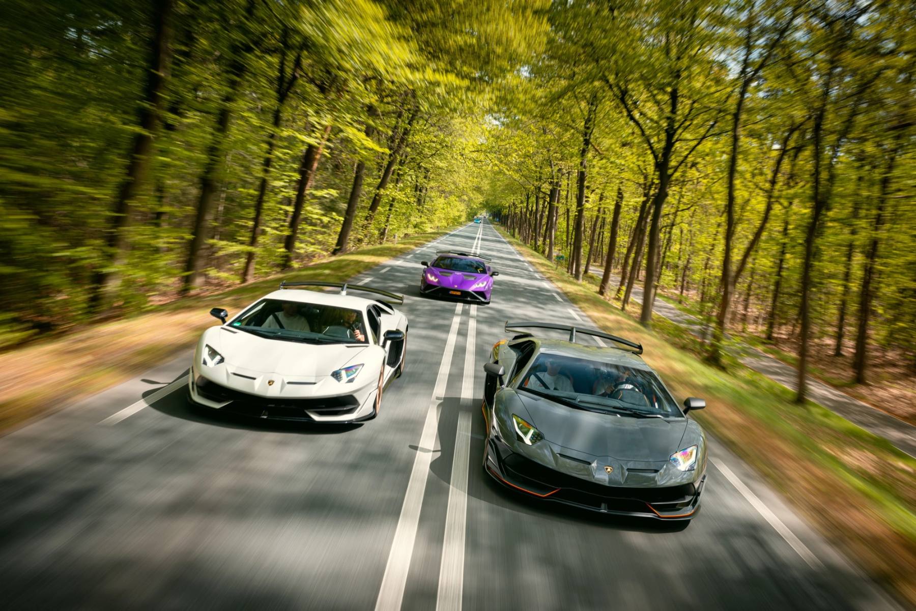 StreetGasm supercars rijden samen tijdens een SG Drive.