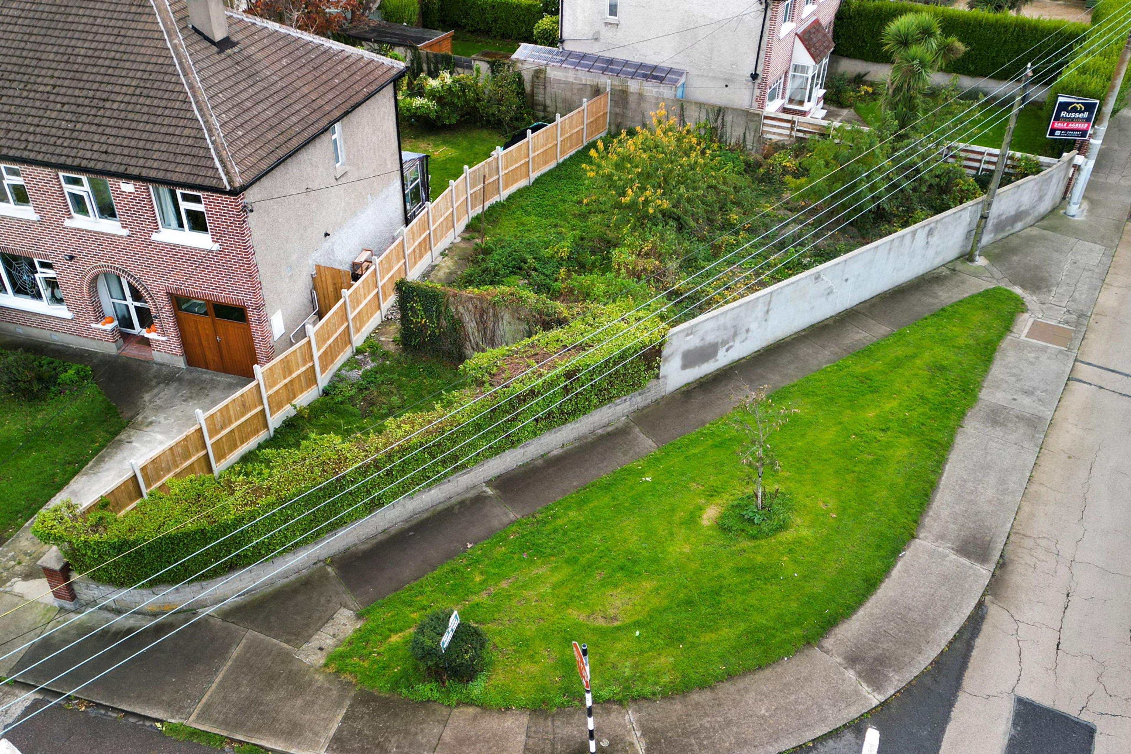 Site with Full Planning Permission
Windsor Park
Monkstown
Co Dublin
