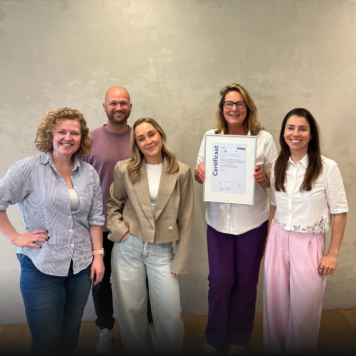 Het team blij met het NEN 4400-1 certificaat