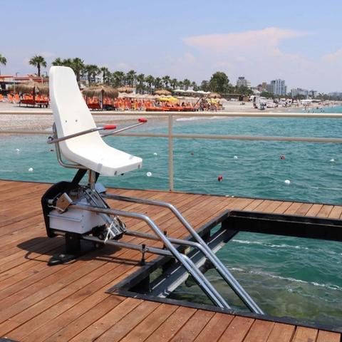 Antalya Konyaaltı Beach Seat-Type Pool Lift