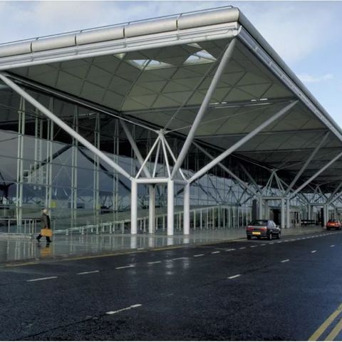İngiltere Londra Stansted HL Yürüyen Merdivenler