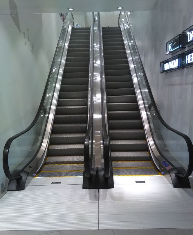 Danimarka Friis Shopping Center Yürüyen Merdivenler