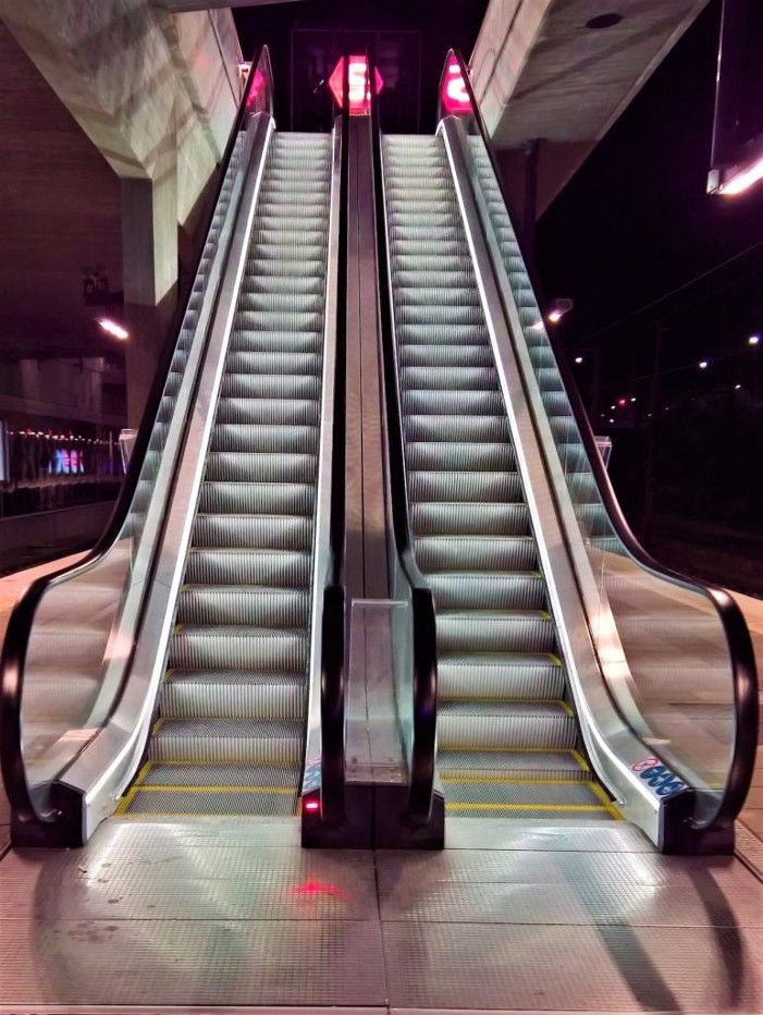 Danimarka Carlsberg Metro Yürüyen Merdivenler