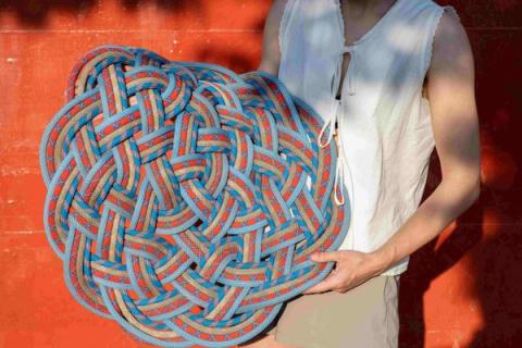 TEPPICHWEBEN WORKSHOP S/M: Flechte einen kleinen bis mittelgrossen Teppich aus Kletterseilen