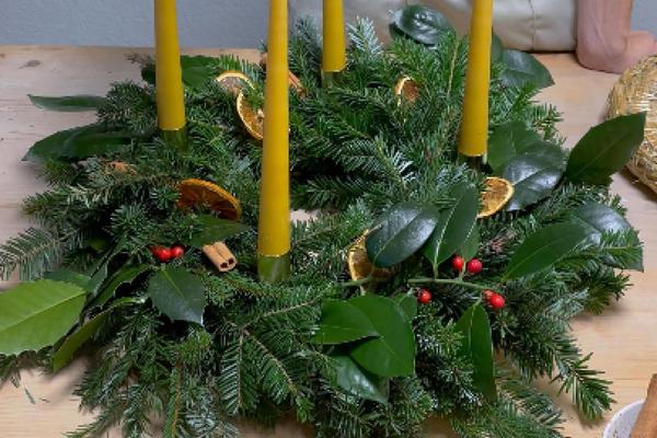 ADVENTSKRANZ: Ein festlicher Workshop — 3