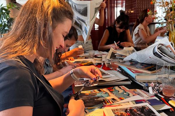 COLLAGEN-WORKSHOP mit Menumortu: Erstelle atemberaubende Upcycling-Kunstwerke — 5