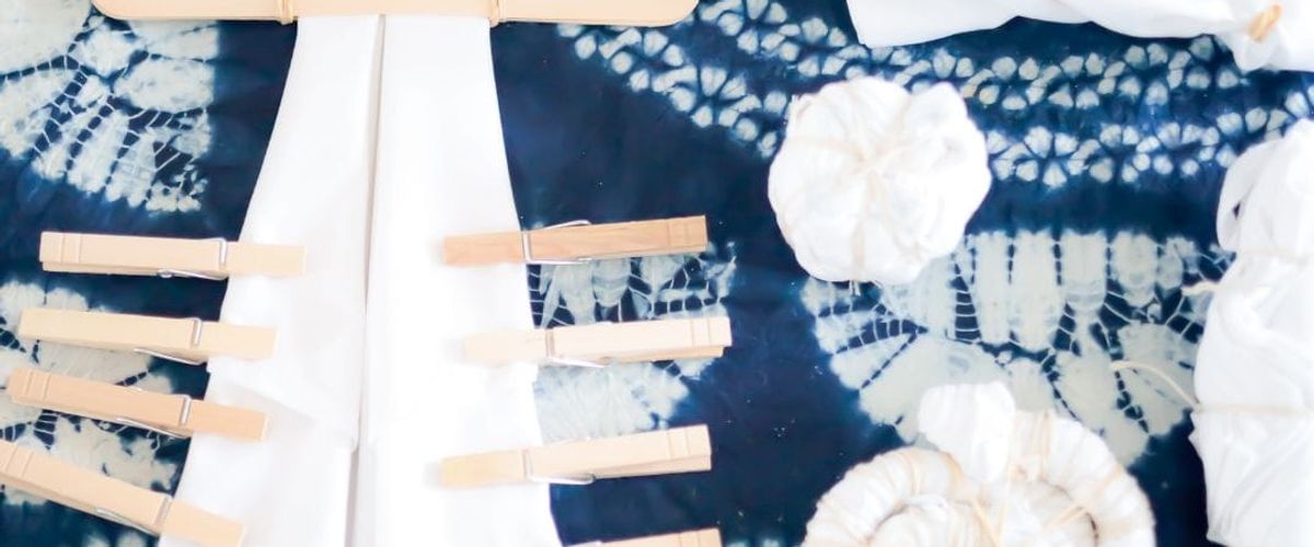 INDIGO TIE-DYE HANDTUCH WORKSHOP: Färbe wunderschön gemusterte Handtücher