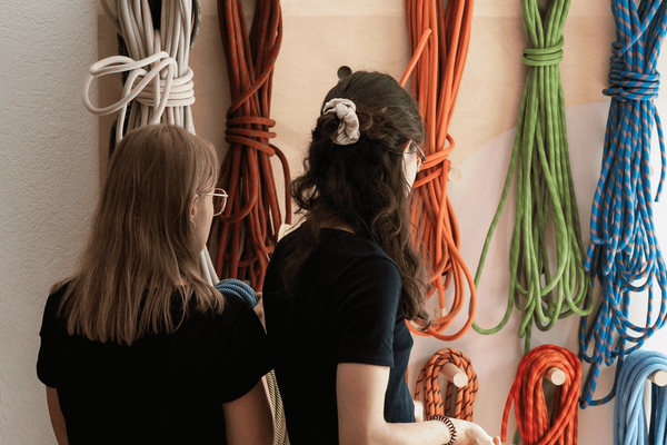 RUG WEAVING WORKSHOP S/M: Weave a small to medium sized Rug from Climbing Rope — 4