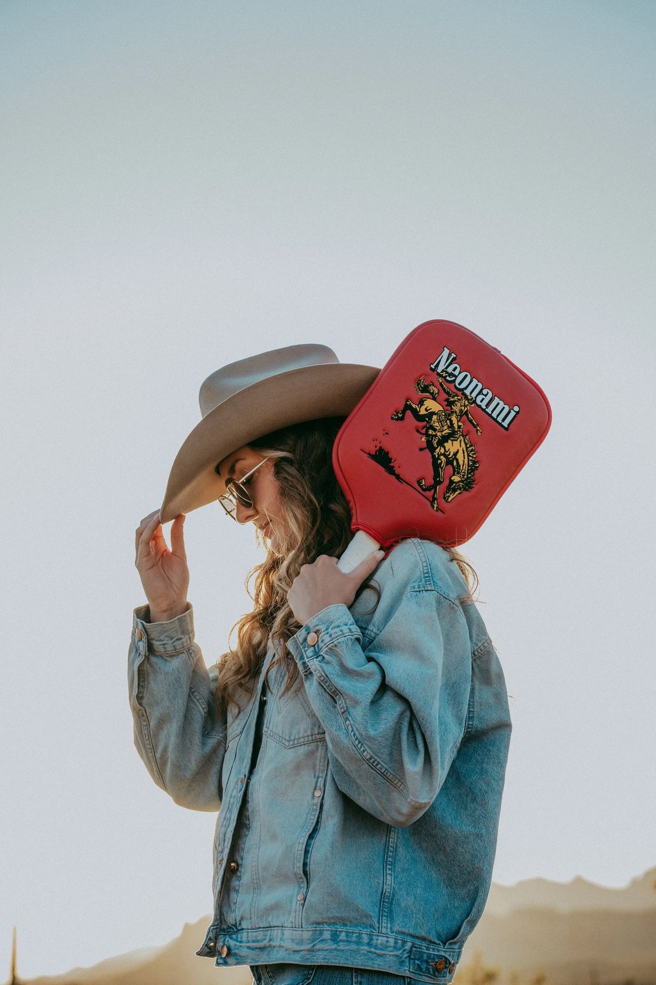 Neonami: bronco paddle cover