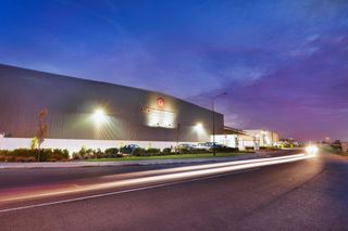 Move-Glassworks-min-1980x1114.jpg