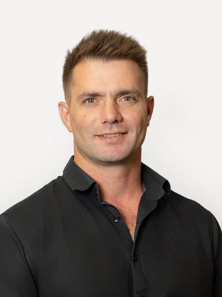NO LOGO-1.jpg