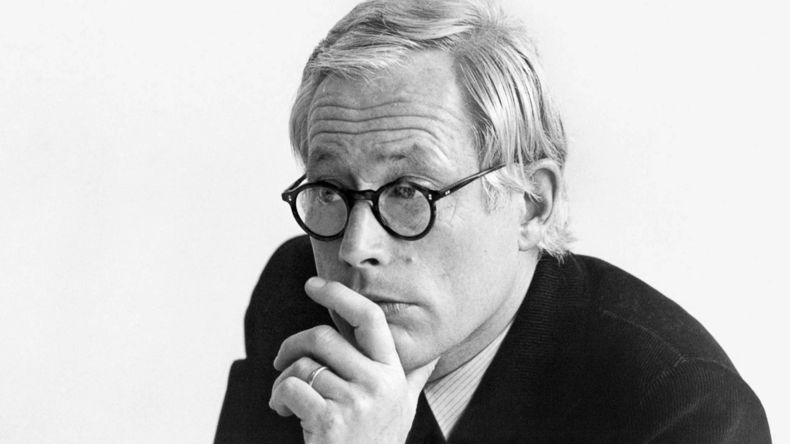 Cover image for Dieter Rams' 10 Principles of Good Design: Unveiling Timeless Design Wisdom