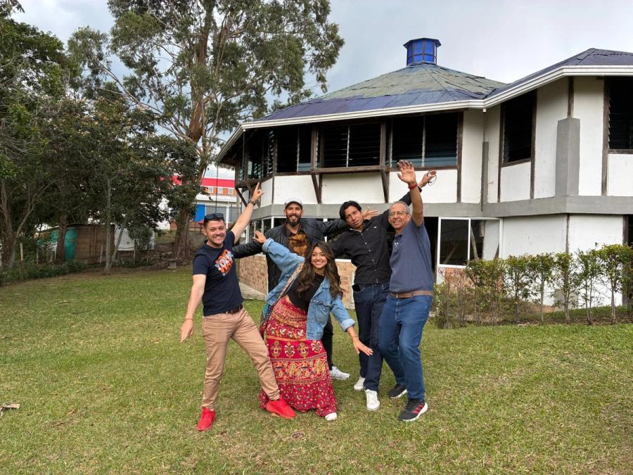 Manuel Vásquez from Youth, Daniel Jiménez from SES, Emilia Blanco and David Quesada from SICA, and Dr. Rodrigo Losada from SIHA