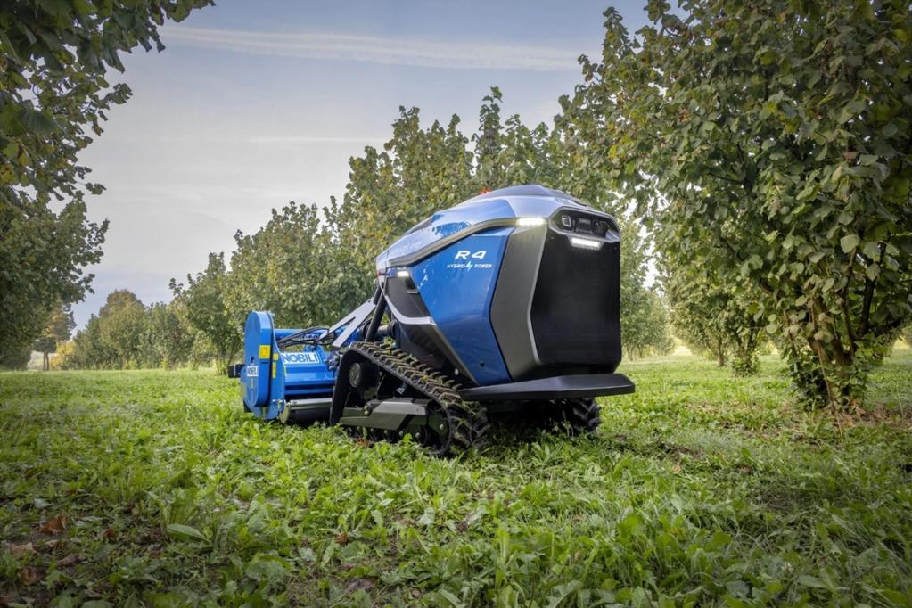 R4 Vineyards and Orchard Robots Reduce Labour for Mowing, Tillage and Spraying by Up to 80%