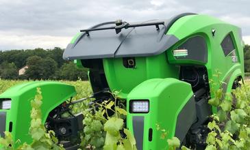 SITIA présente le premier robot agricole hybride