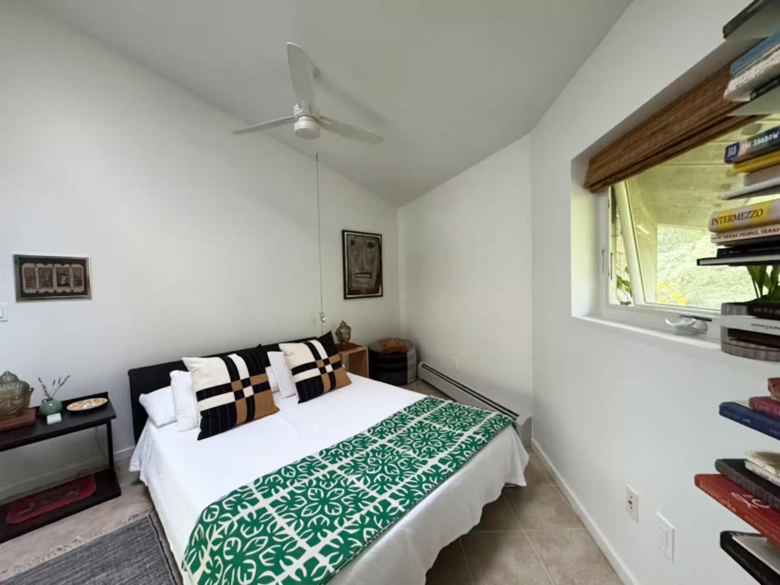 Birdie Room (1 remaining)