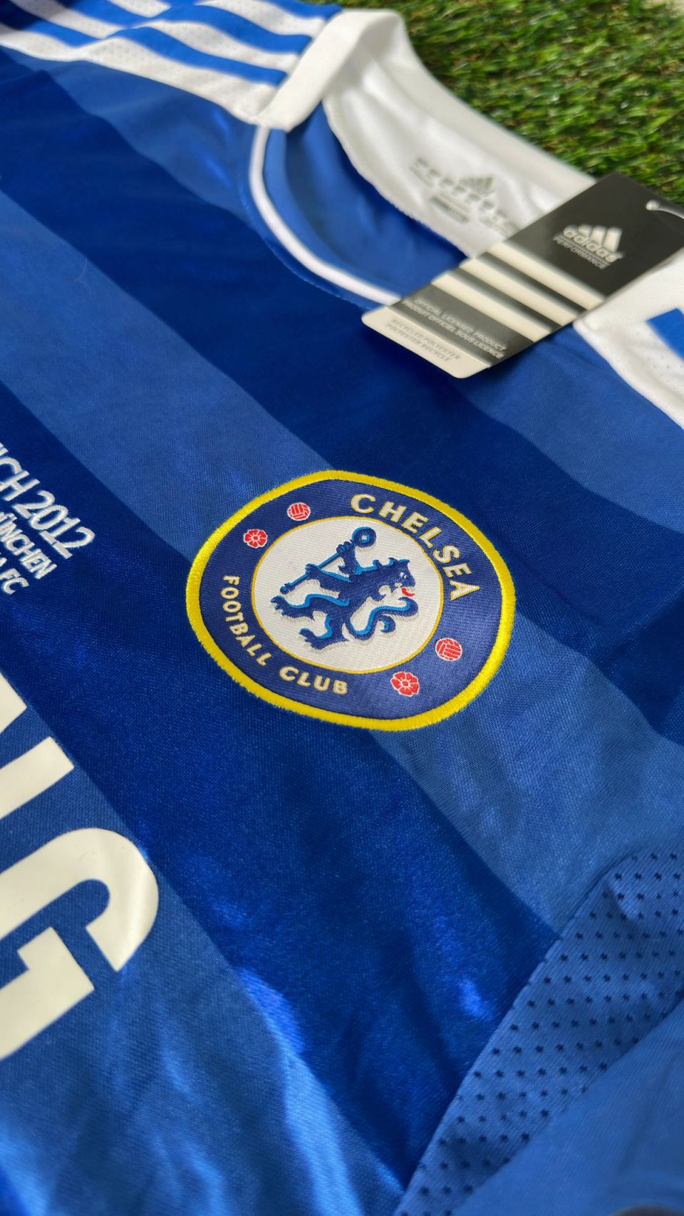 Chelsea FC 2011/12 Home Kit - Vista 4