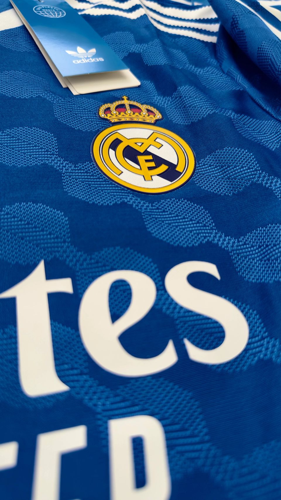 Real Madrid Tercera Equipación - Vista 4