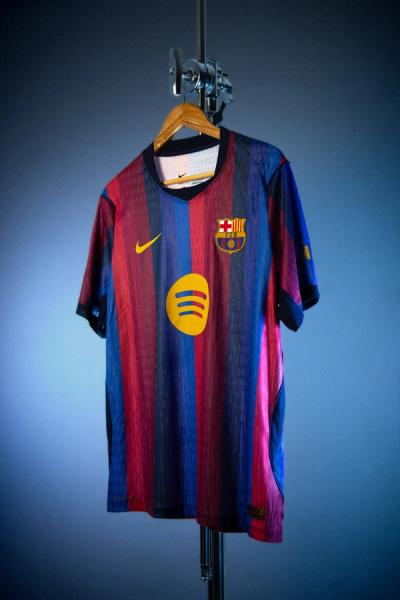 Barcelona 26/27 Home — Player Version