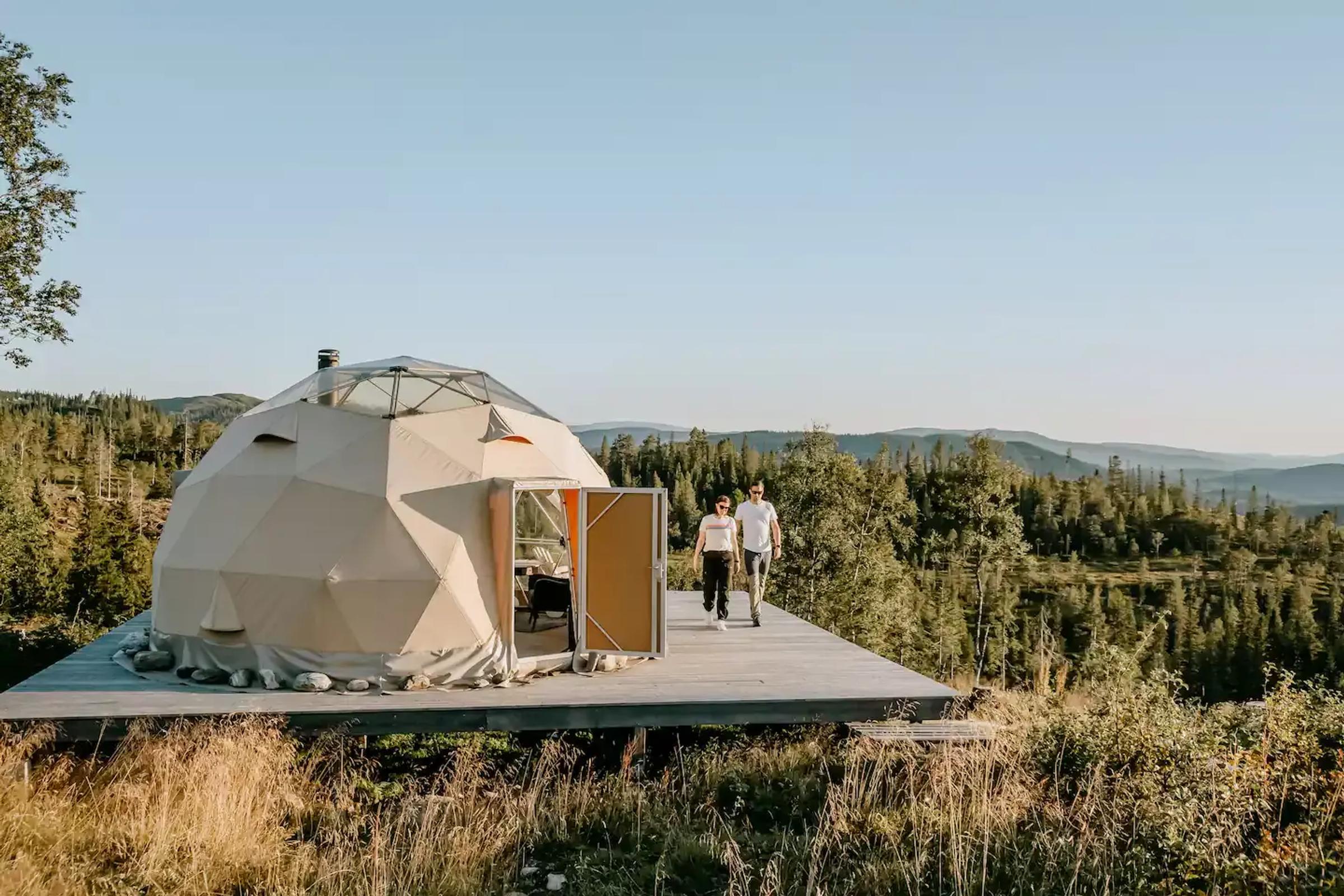 🟠 Dome glamping i Norge