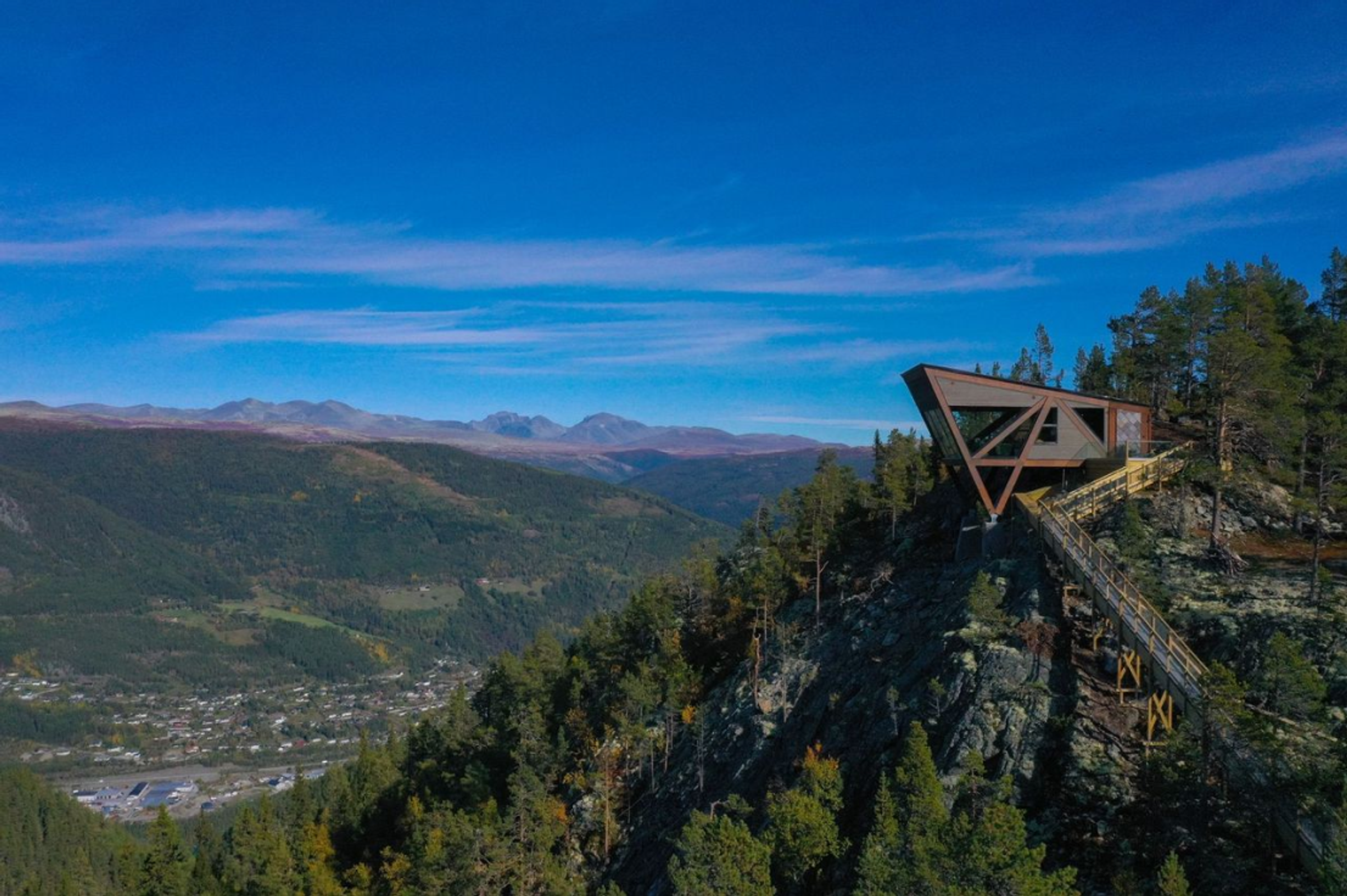 The Eagle Nest Eco Lodge