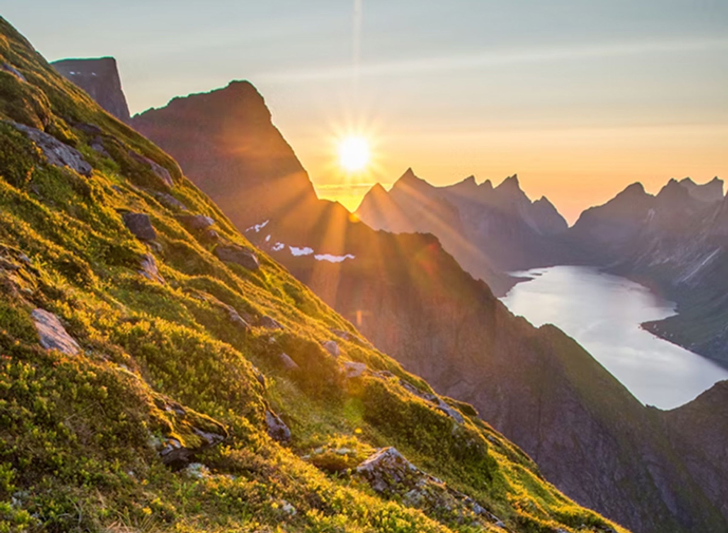 The best hikes in Lofoten