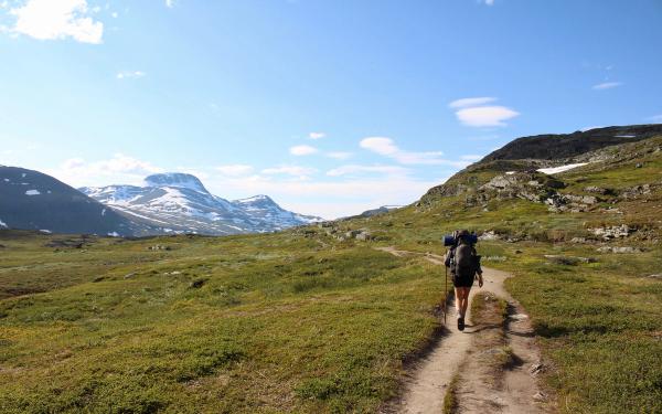 Lugnt vandringslandskap i nära Kiruna, Sverige
