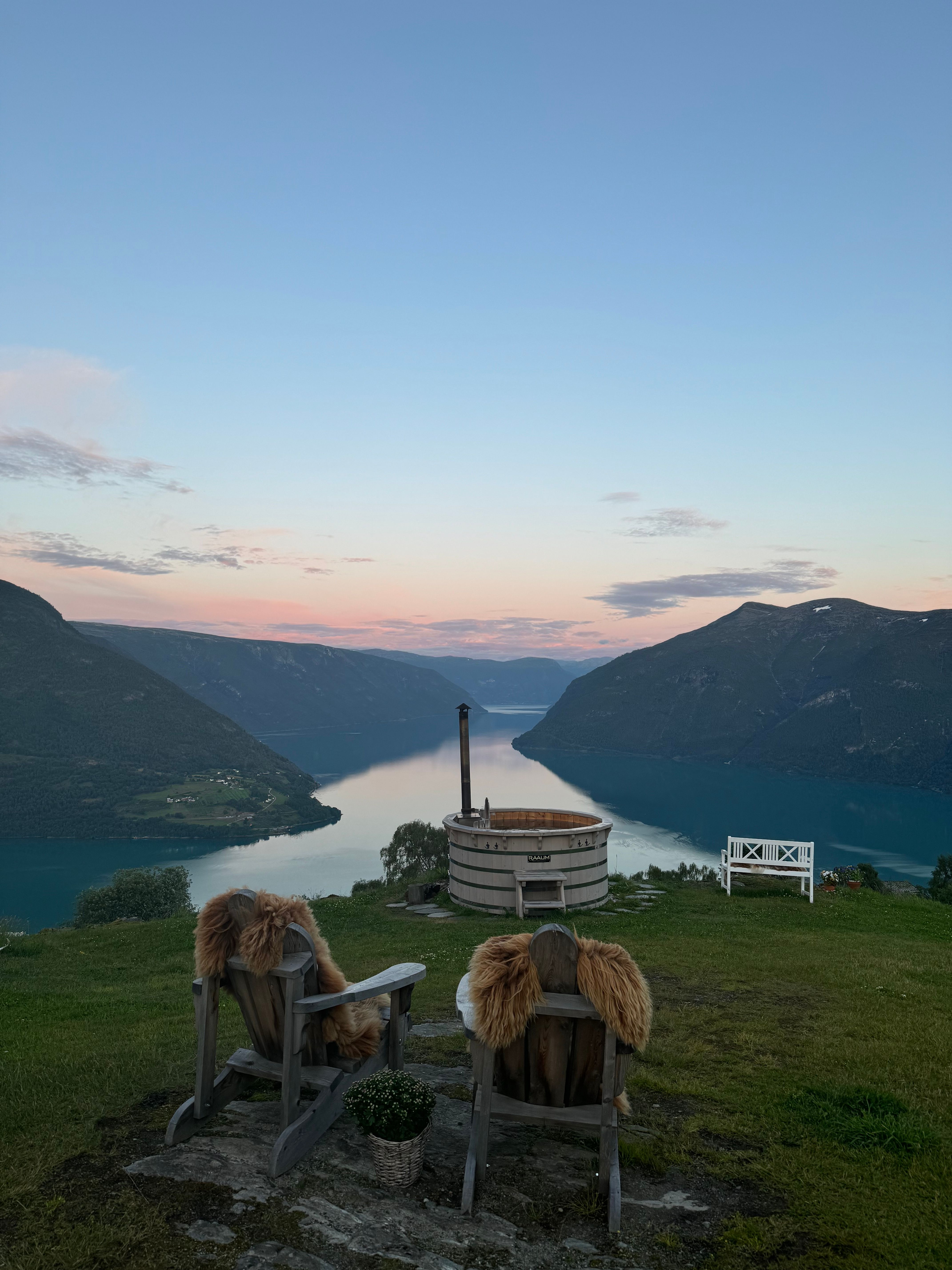 Romantiske ophold i Norge | Hytter og naturoplevelser for to