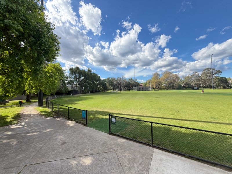 Victoria Road Reserve in Hawthorn East, parkland on a former brickworks clay pit