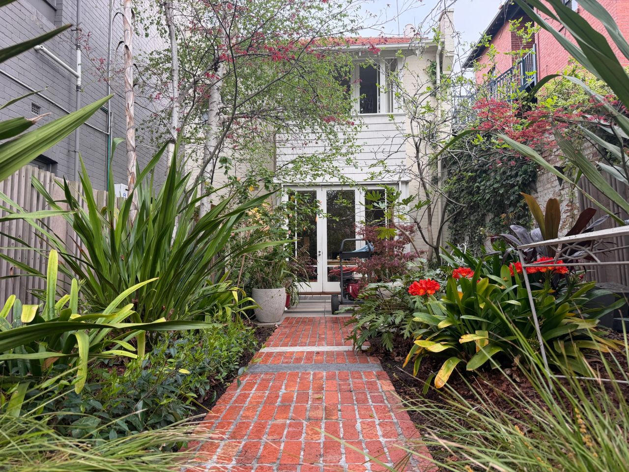 Acland Street, St Kilda — St Kilda