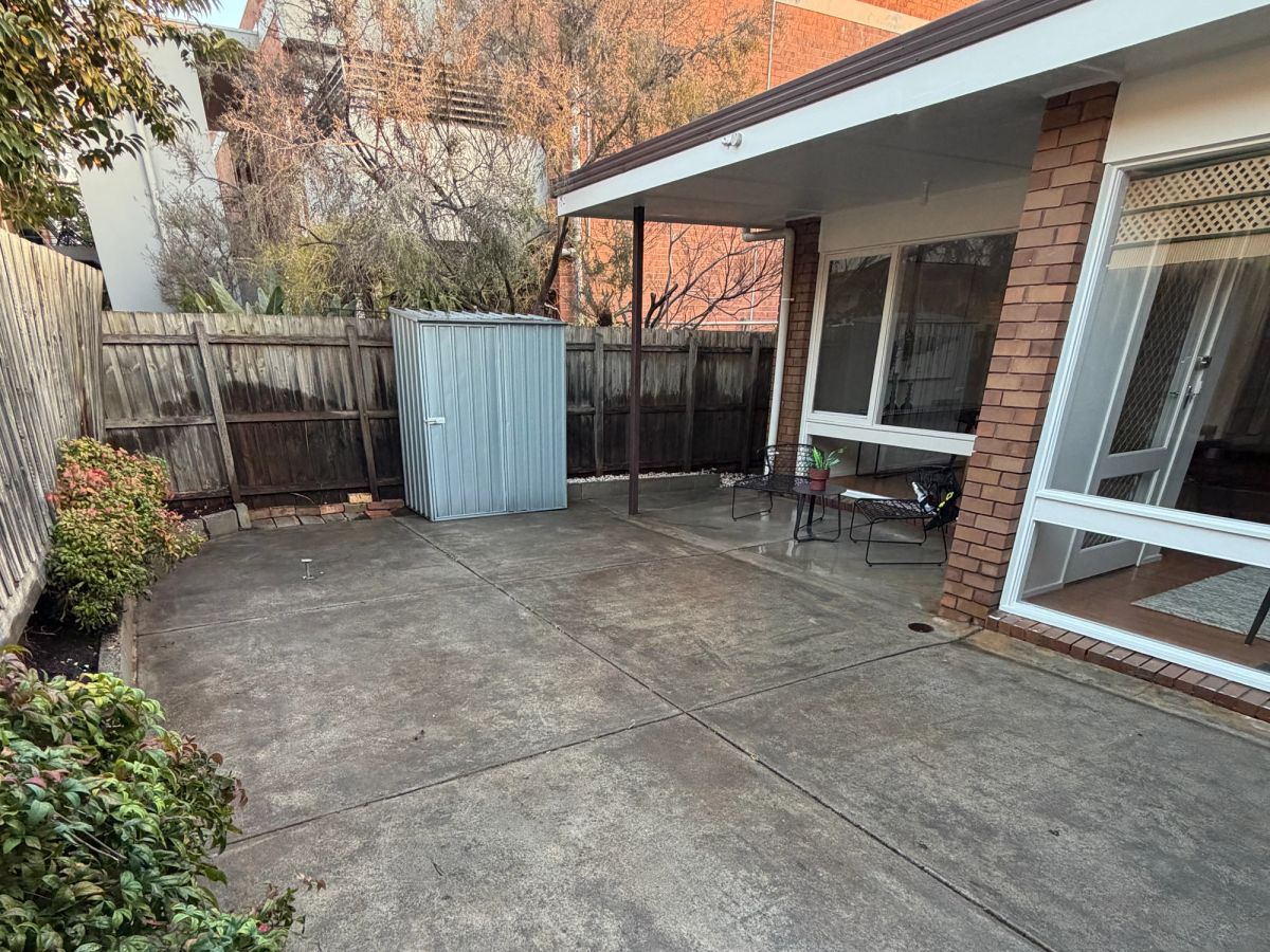 The same Hotham Street concrete cleaned to an even finish with no striping between passes