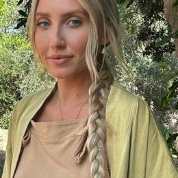 Madison Miller headshot