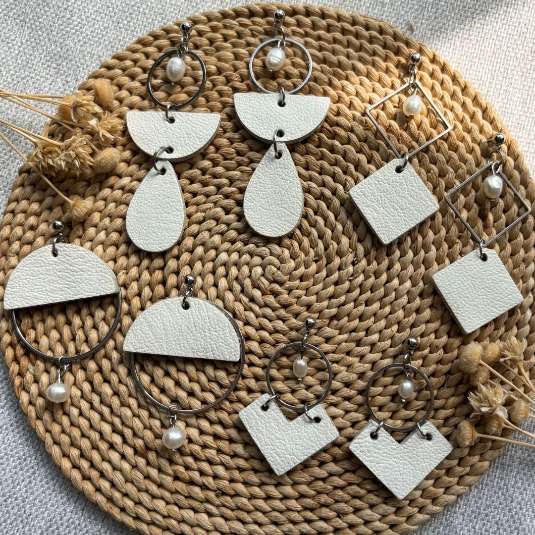 Purely White Bridal - Leren oorbellen handgemaakt | Stof Sieraden