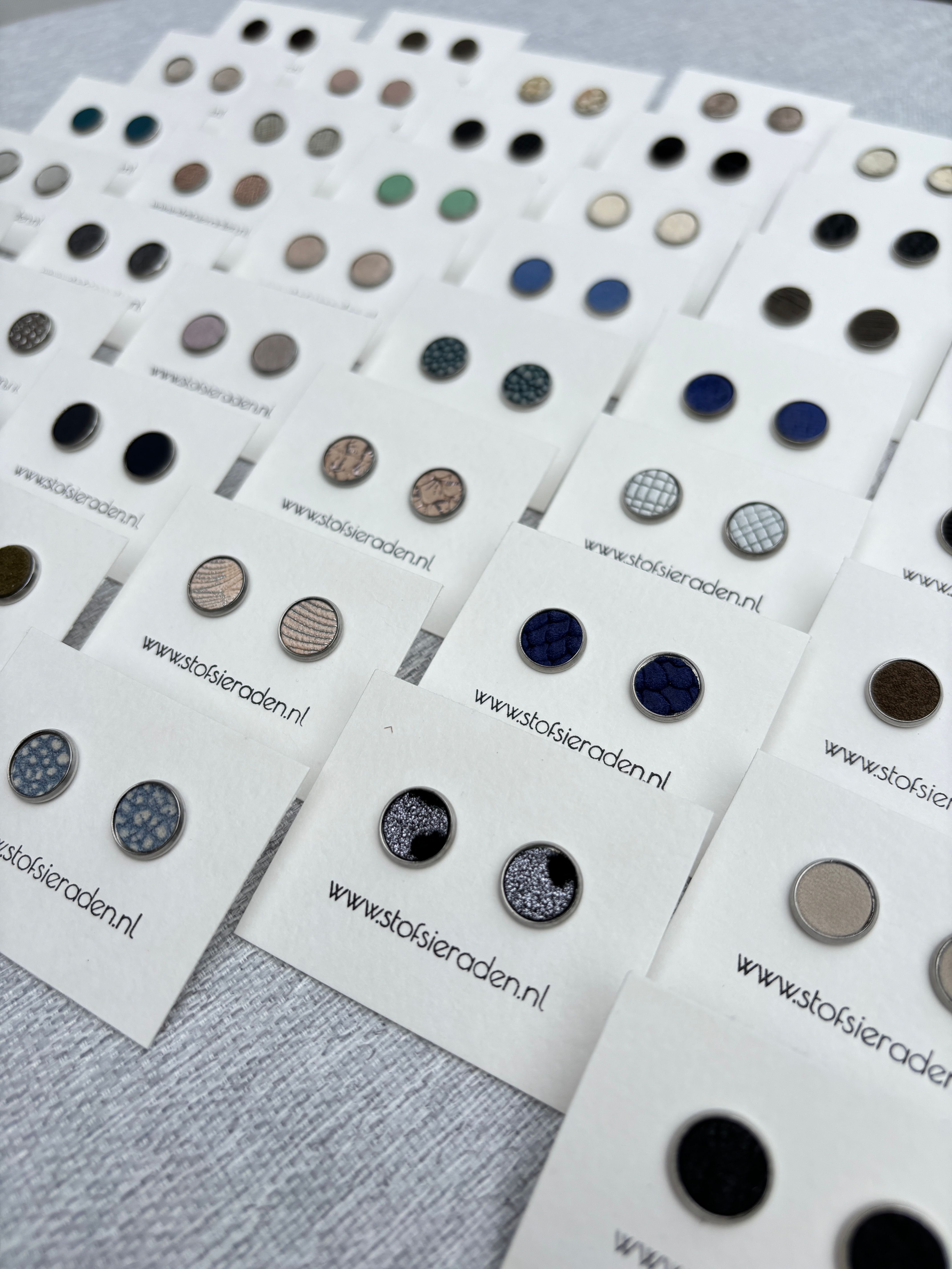 Lisa - Leren oorbellen handgemaakt | Stof Sieraden