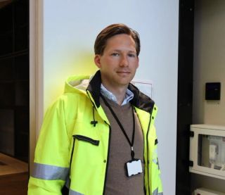 Julian Hernes Vogl, Hauge Elektro