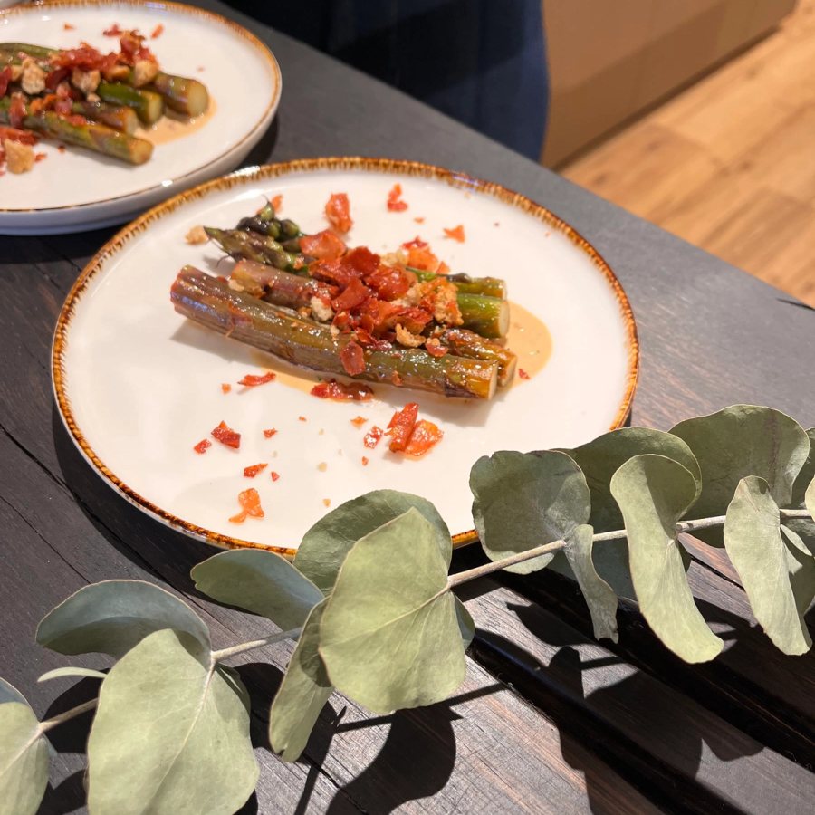 Angerichtetes Pasta-Gericht beim Weinzeit-Abend im Thoki Studio Wörthsee