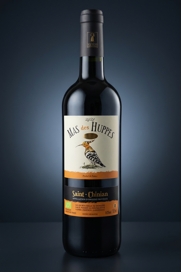 Mas des Huppes Saint-Chinian, freigestellte Flasche auf dunklem Verlauf
