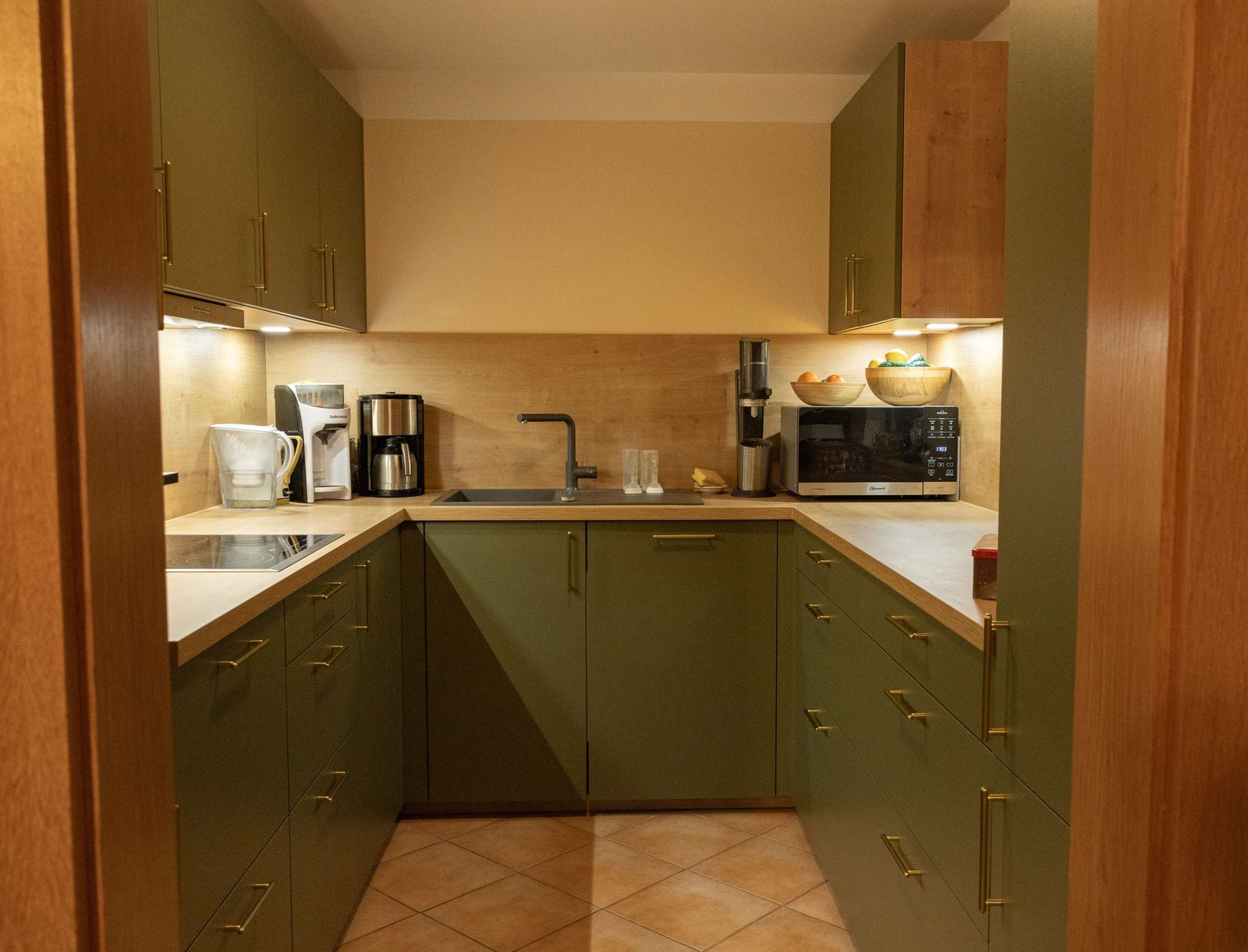 Kundenreferenzküche in Olive und Chalet Eiche