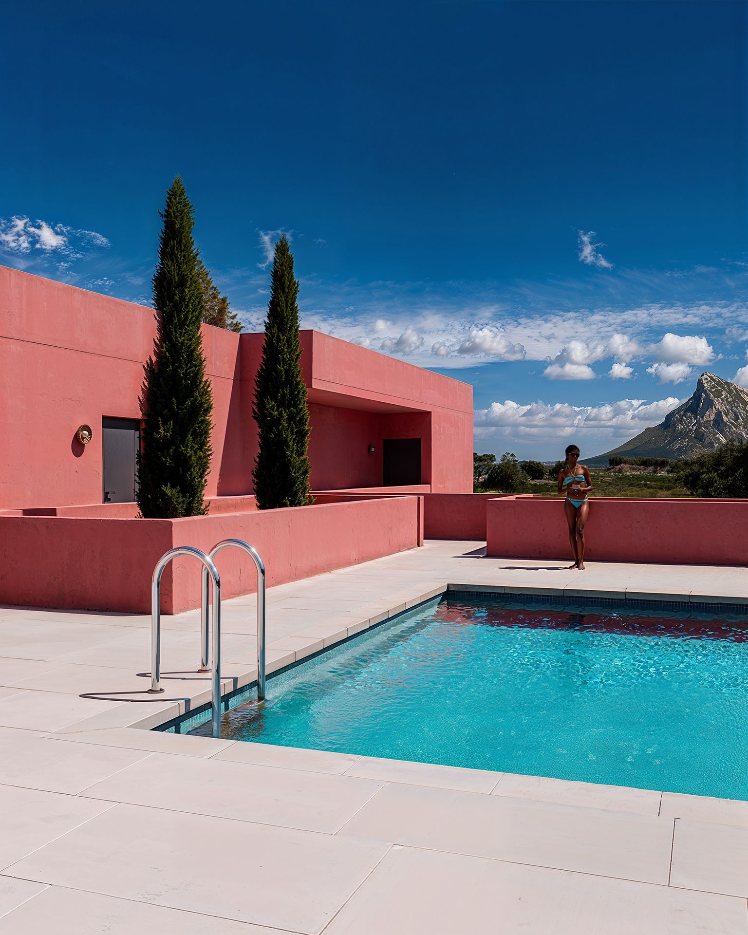 Vista piscina e contesto