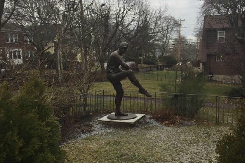 Sandy Koufax bronze statue stands in fan's front yard