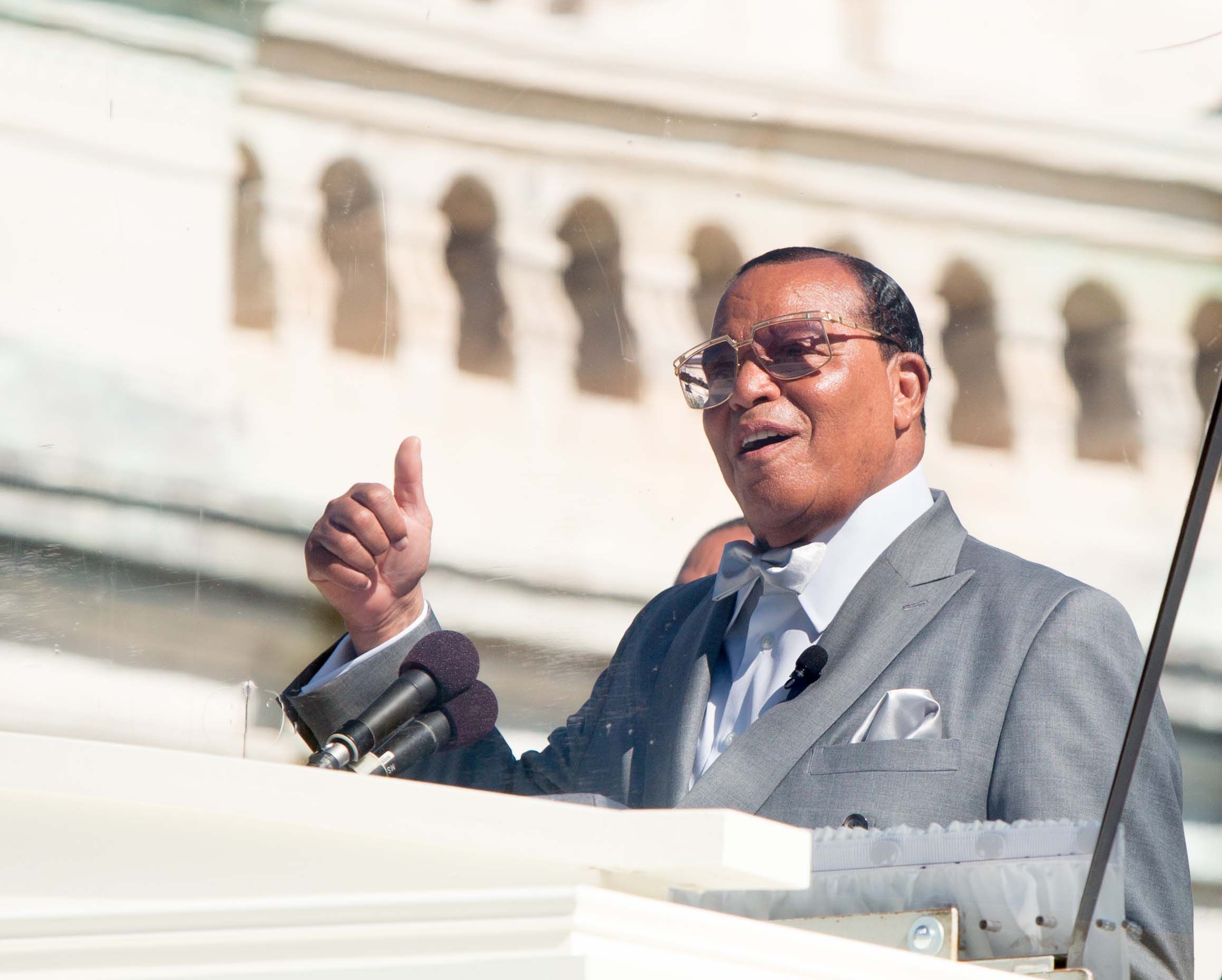 Jay-Z and Jay Electronica Lick Louis Farrakhan Up and Down