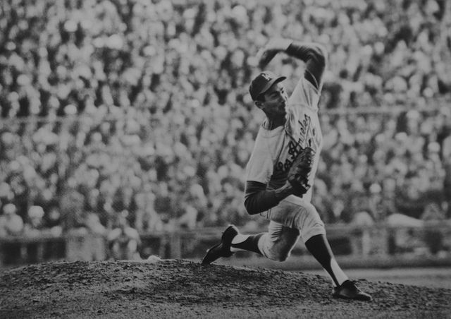 Ironic': Koufax statue to be unveiled on Shabbat – The Forward