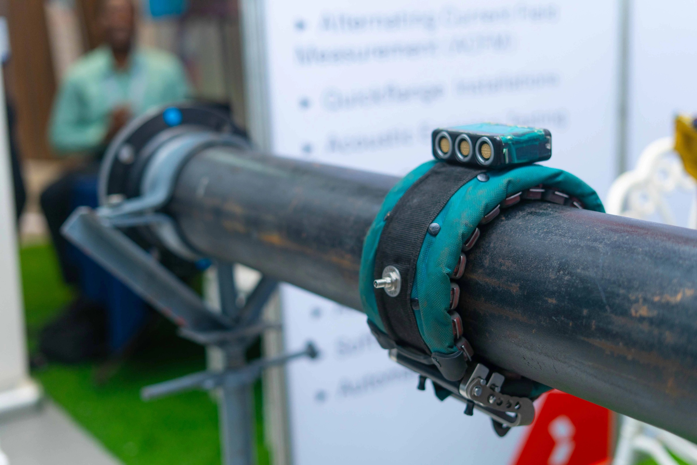 Inspection equipment displayed on a pipe at the Gecric LCCE 2025 booth