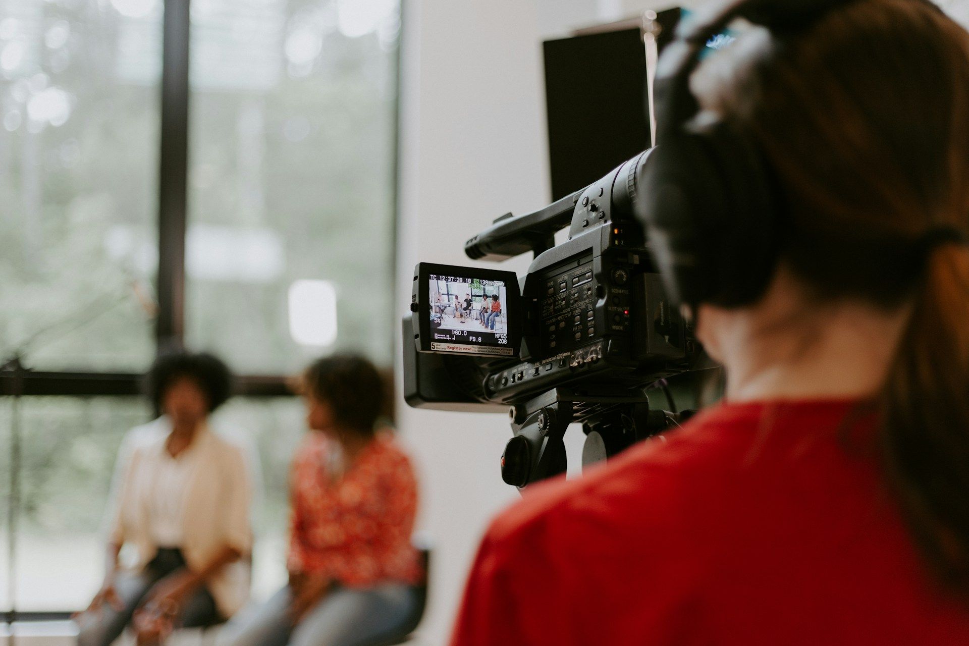 Toronto Enterprise Video Procurement: Contract Clauses & SOW ROI Pitfalls